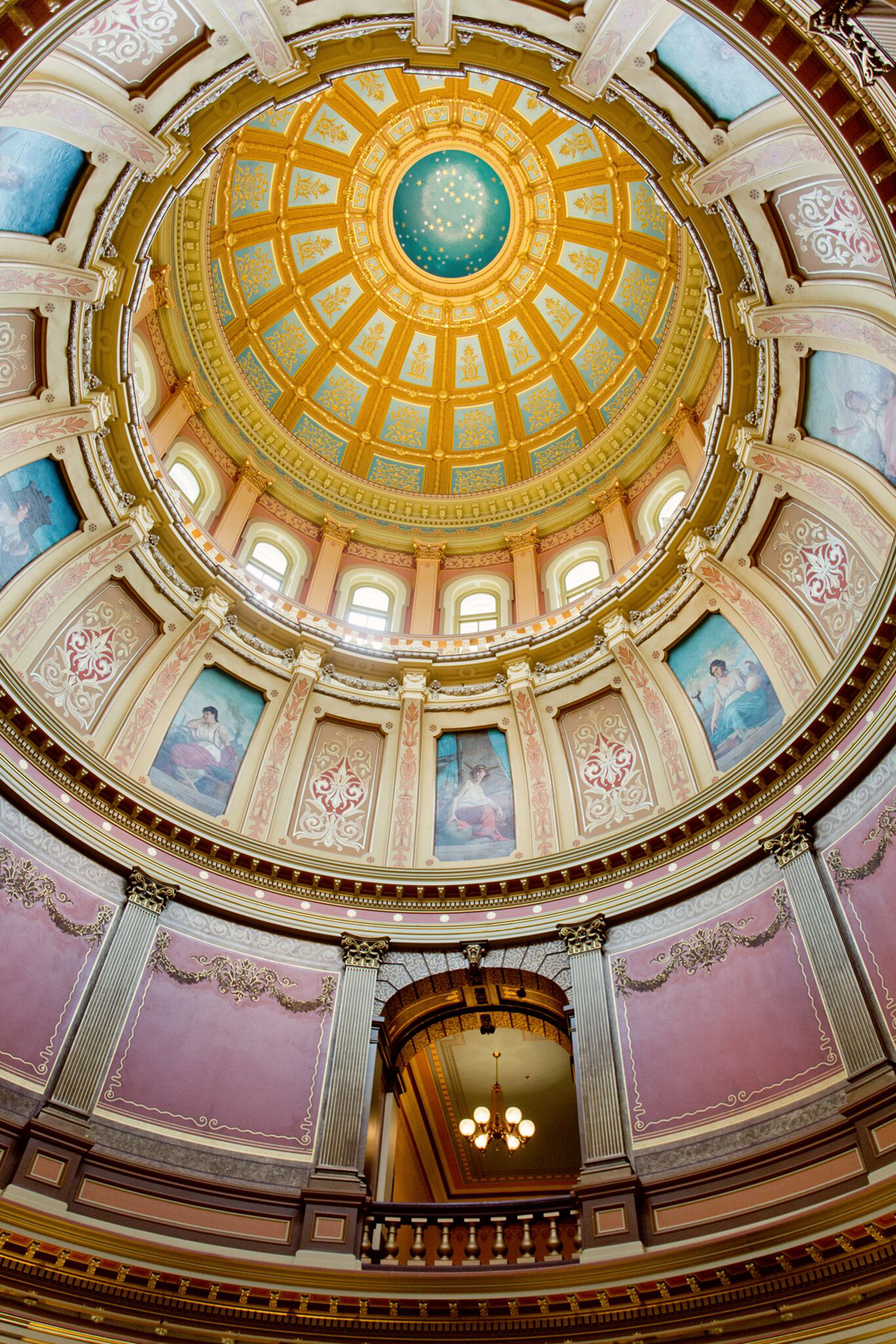 Dome ceiling of Lansing, Michigan state capital.